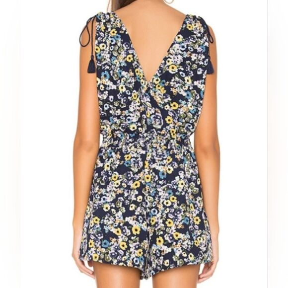 $118 Cupcakes and Cashmere Meadow Romper Size XS - Picture 3 of 6